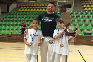 Lire la suite à propos de l’article Deux jeunes gardois s’illustrent au championnat de capoeira