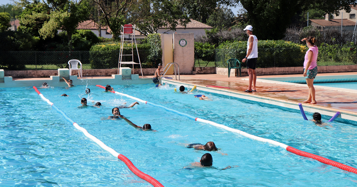Lire la suite à propos de l’article La piscine municipale a ouvert ses portes au public