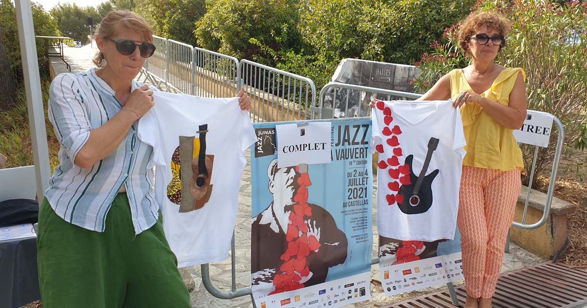 You are currently viewing Les couturières du week-end créent le T-shirt du Festival de jazz