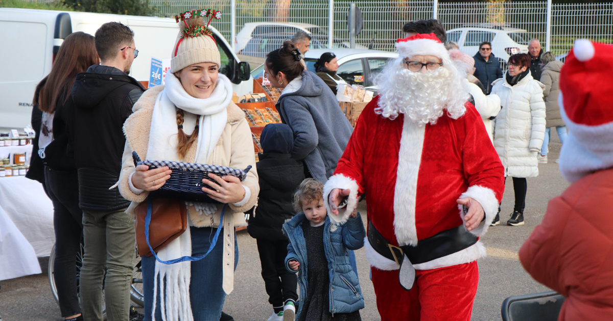 Lire la suite à propos de l’article Comme un air de Noël à la Résidence L’Accueil