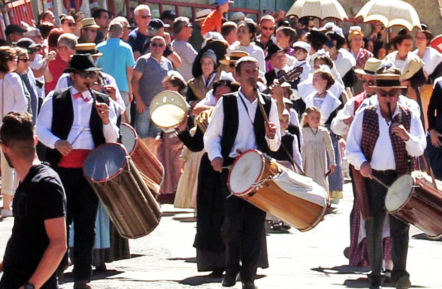 « Lou tambourinaire » pèr lis escoulan de Sian d’Aqui