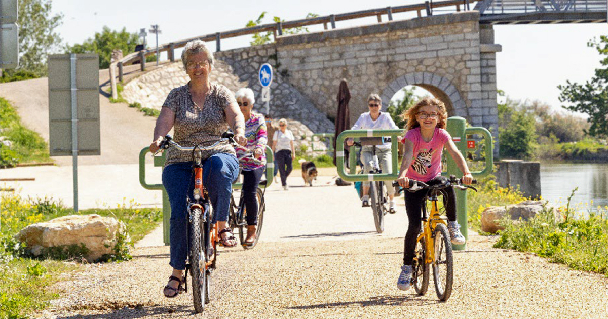 Lire la suite à propos de l’article Mai 2026 : La Petite Camargue à vélo