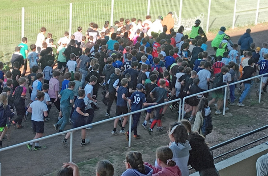 Collège et écoles réunis pour le Cross du collège La Vallée Verte